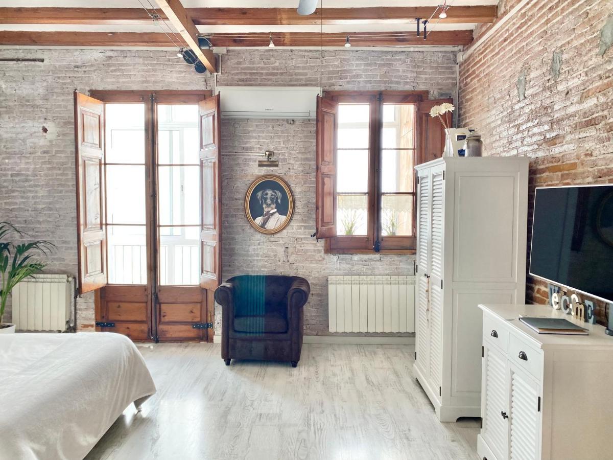 Appartamento Lovely Loft Near Center Barcellona